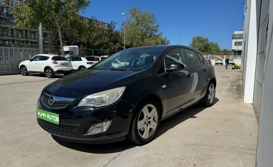 opel astra negro 3